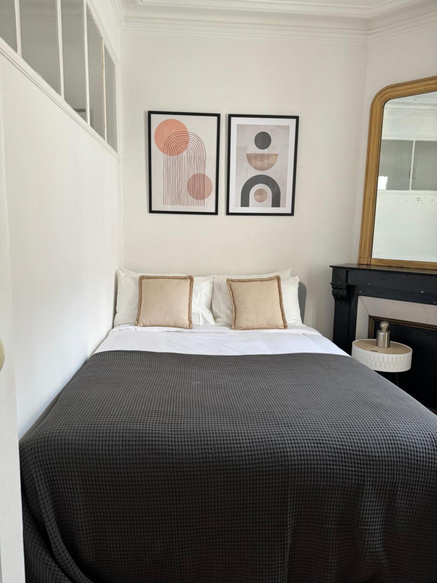 Tour Eiffel 120 M2 *